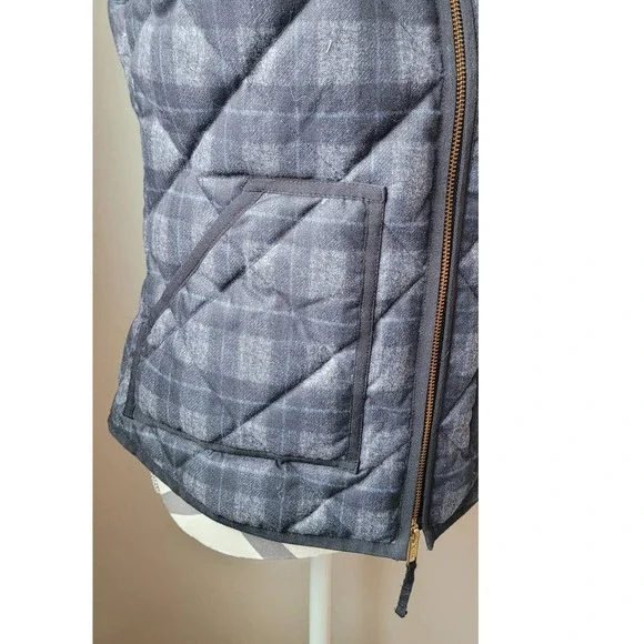 J. Crew Factory Women's Full-Zip Quilted Vest XS - Picture 3 of 5